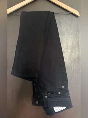 Women’s Black Slim and Stretchy GAP Jeans